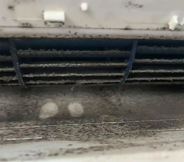 定西空调吹的风有股烧焦味是怎么回事